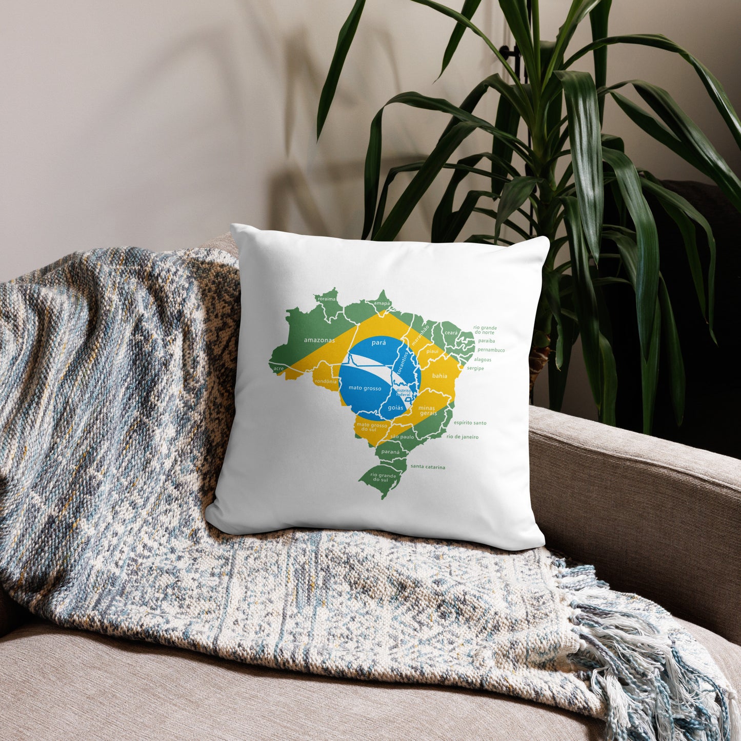 Almofada básica - Mapa do Brasil - 3 tamanhos - Roupa Regional Brasileira | Berimba