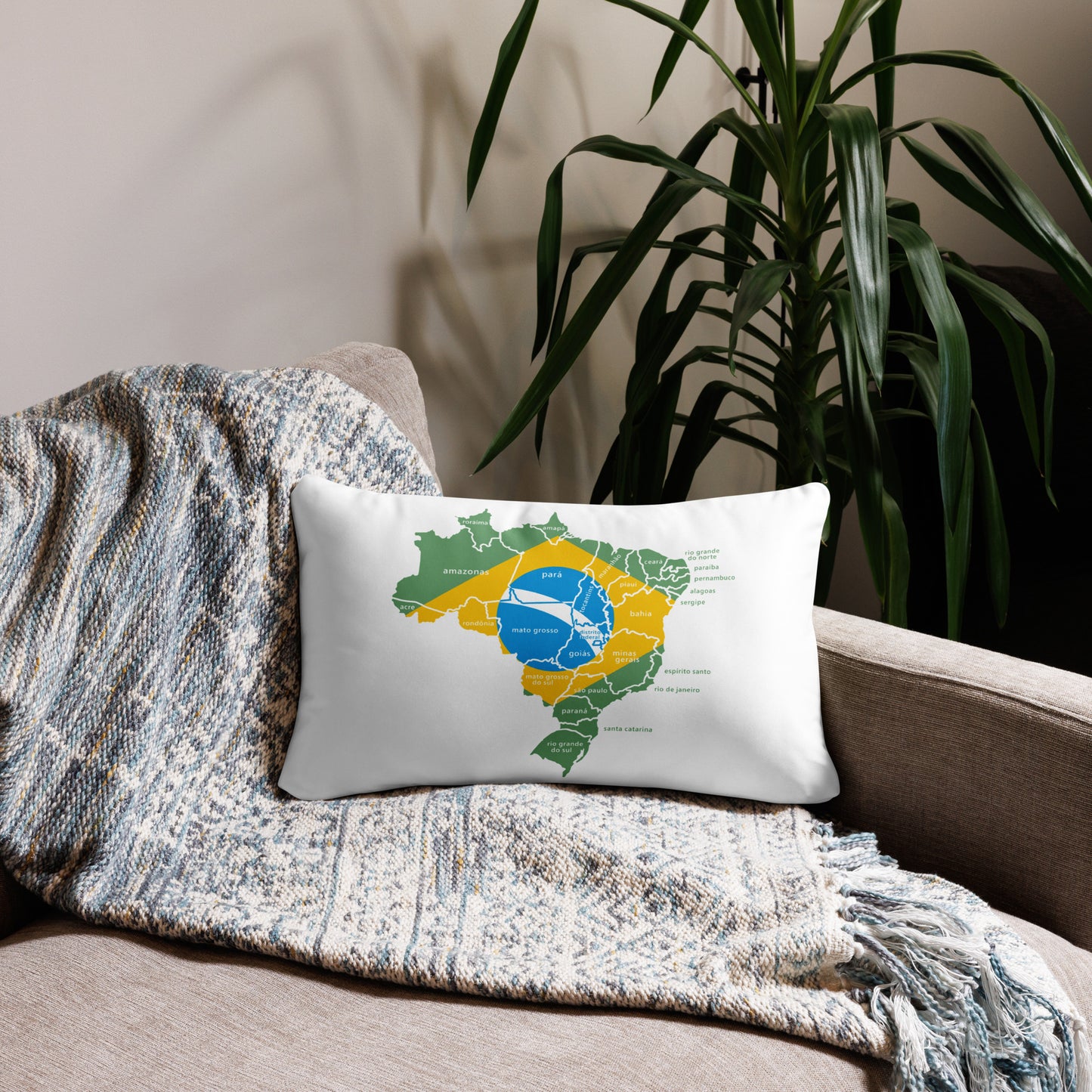 Almofada básica - Mapa do Brasil - 3 tamanhos - Roupa Regional Brasileira | Berimba