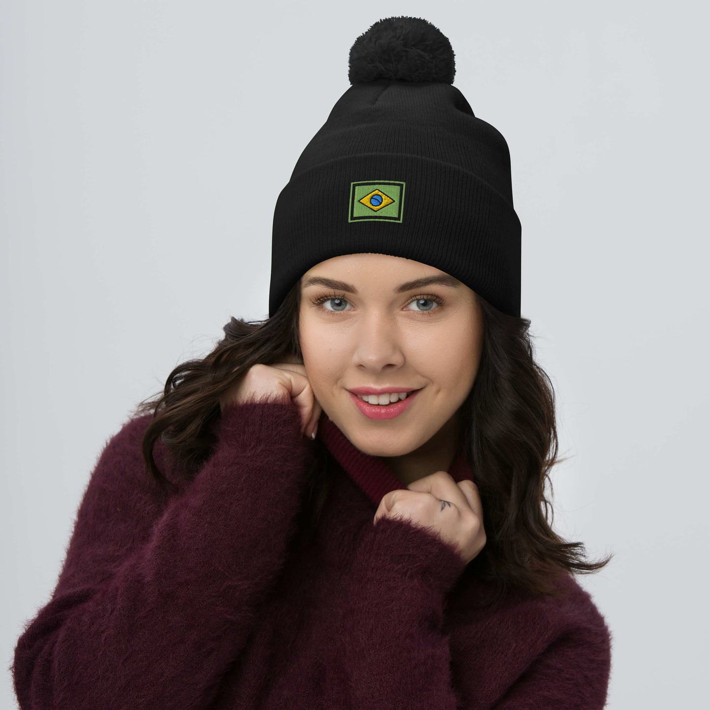 Beanie with Pompom - Brazil Grife Flag - Brazilian Regional Clothing | Berimba