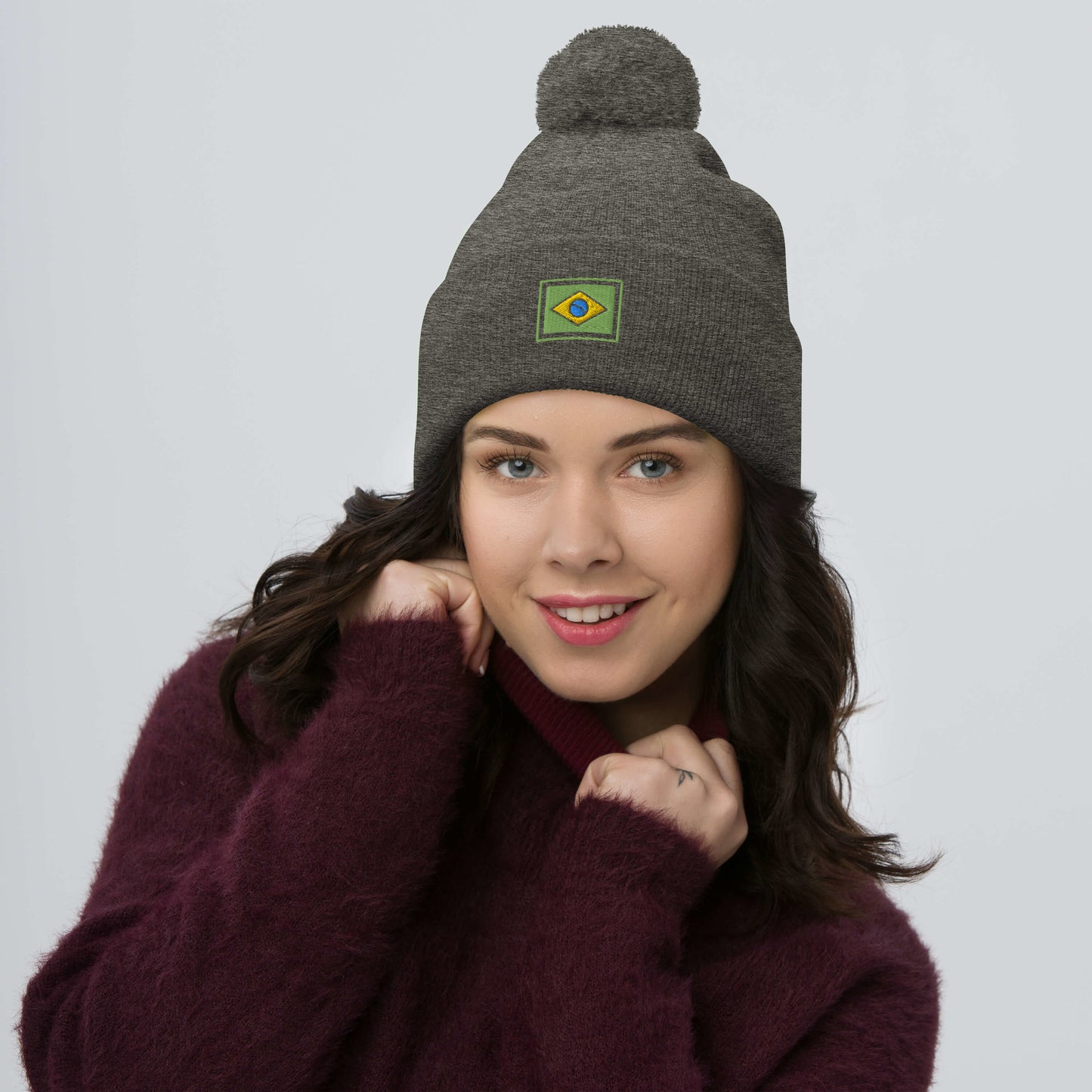 Beanie with Pompom - Brazil Grife Flag - Brazilian Regional Clothing | Berimba
