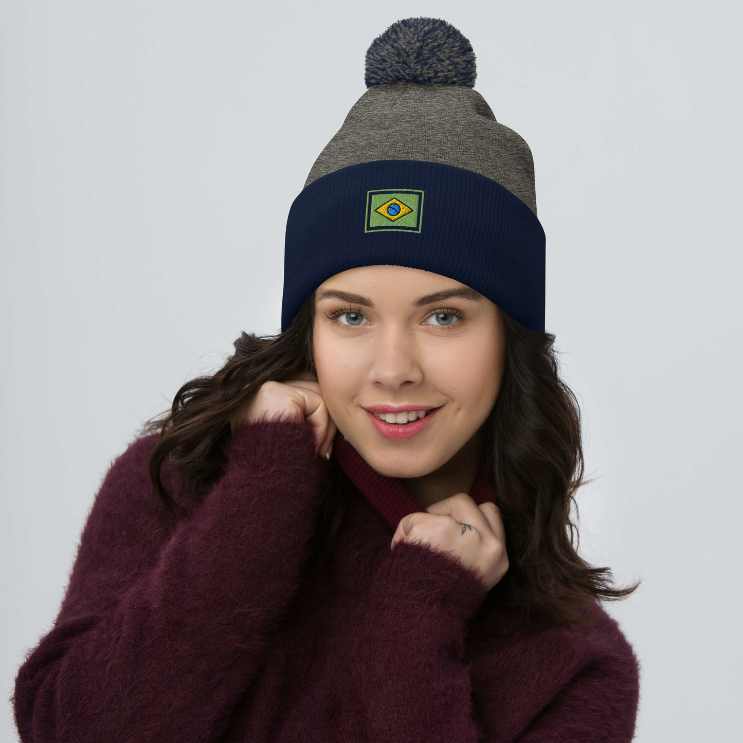 Beanie with Pompom - Brazil Grife Flag - Brazilian Regional Clothing | Berimba